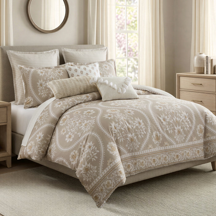 Camellia Medallion Pillow 18x18