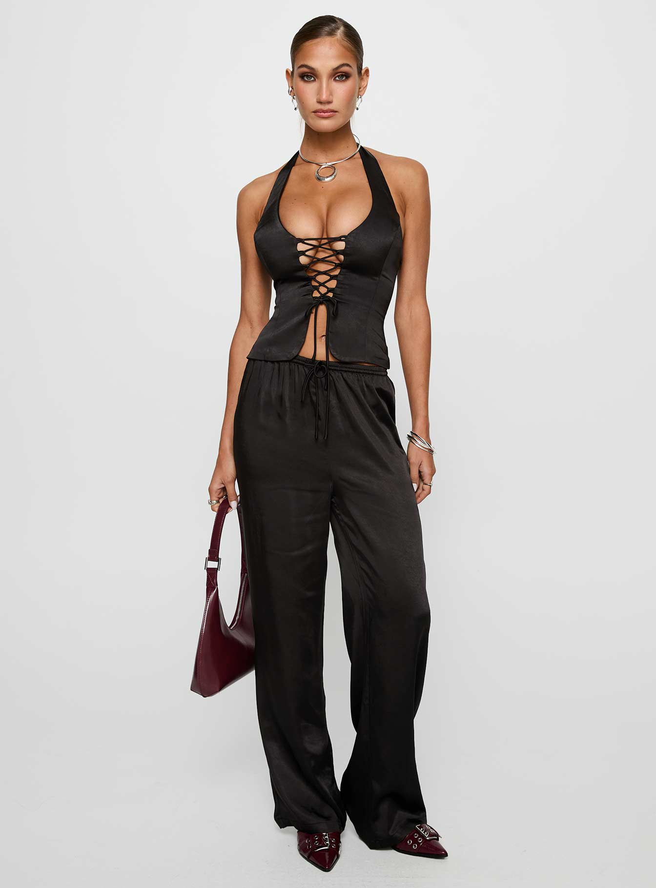 Cinematic Timing Tie Up Set Black