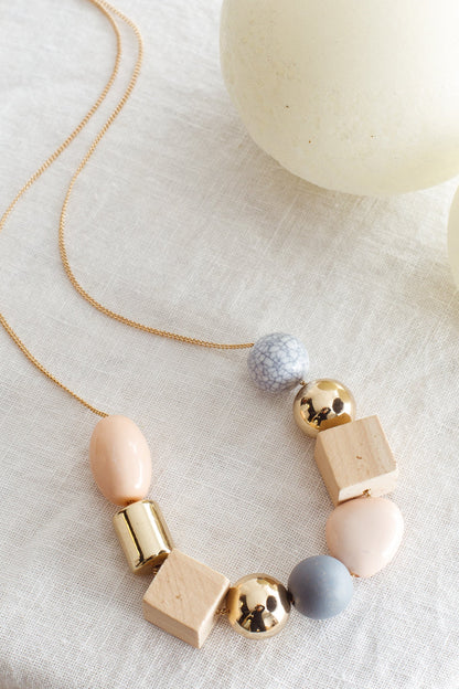 Imogen Mix Bead Necklace Pink