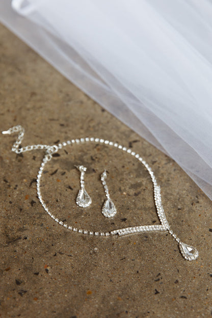 Melissa Diamante Necklace and Earrings Set Silver