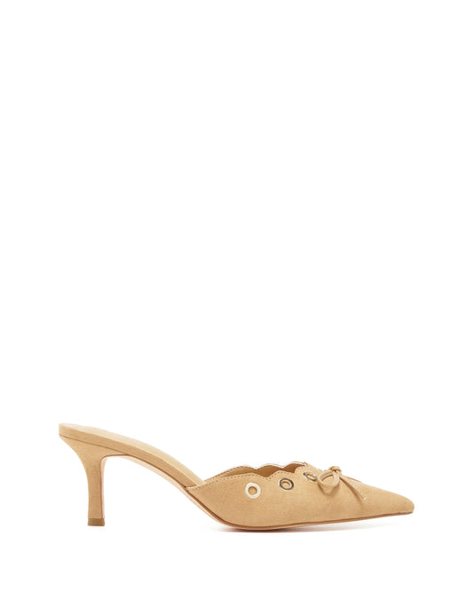 THERAPY Justice Heel Caramel