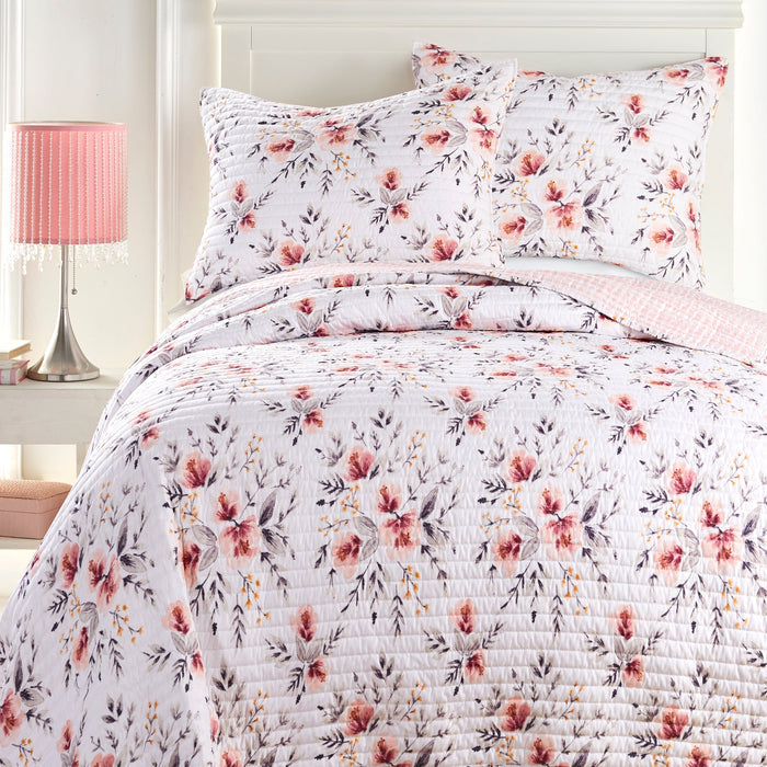 Levtex Home Adeline Quilt Set Quilts