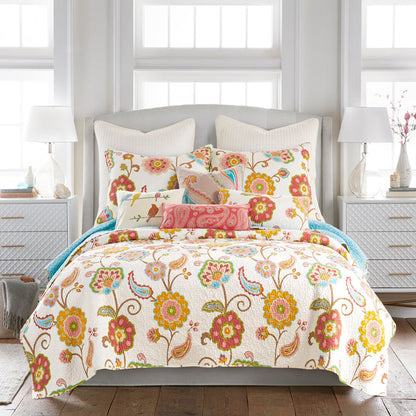 Levtex Home Ashbury Spring Quilt Set Quilts