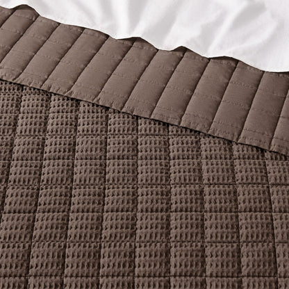 Cloud Waffle Cocoa Quilt Set
