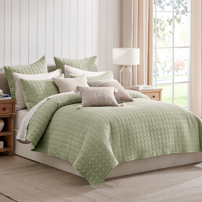 Cloud Waffle Desert Sage Quilt Set