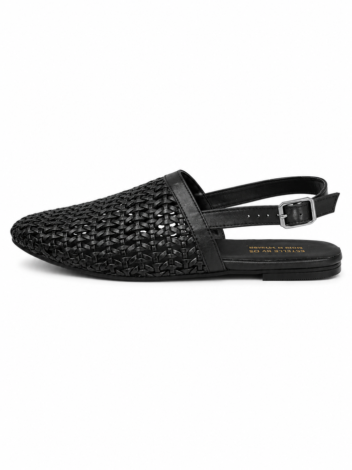 Flats sandals