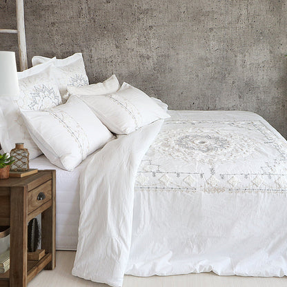 Levtex Home Harleson Medallion Duvet Cover Set Duvets