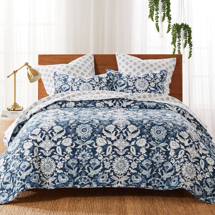 Levtex Home Laure Indigo Quilt Set Quilts