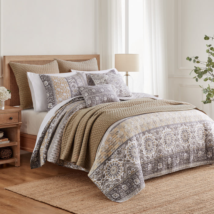 Levtex Home Lirelle Quilt Set Quilts