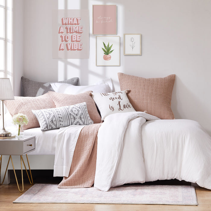 Mills Waffle Blush Quilt Set