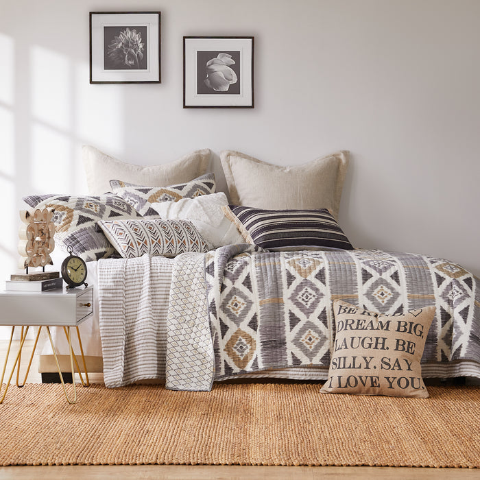 Levtex Home Santa Fe Quilt Quilts